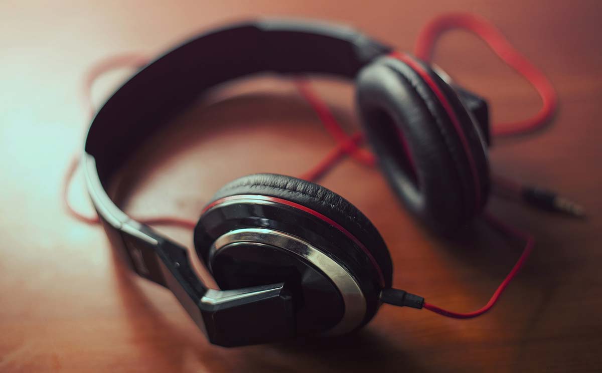 headphones for audio recording